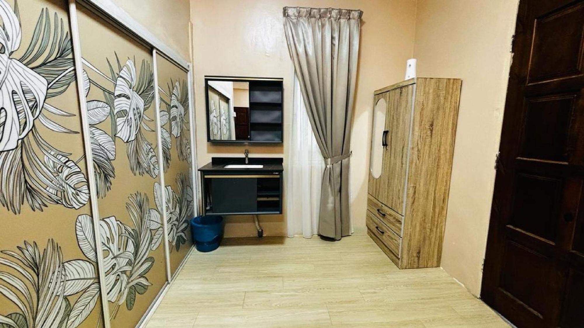 Capital O 91126 The Raga Chalet Yan 외부 사진