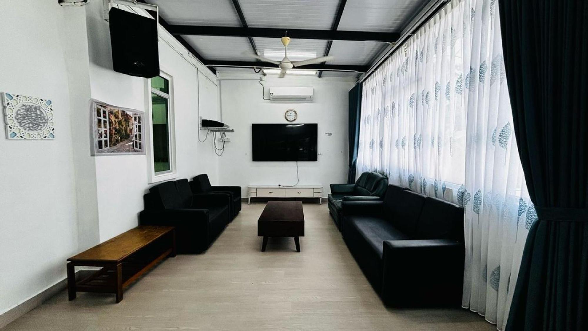 Capital O 91126 The Raga Chalet Yan 외부 사진